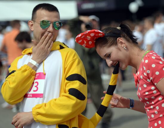Color race in Moscow