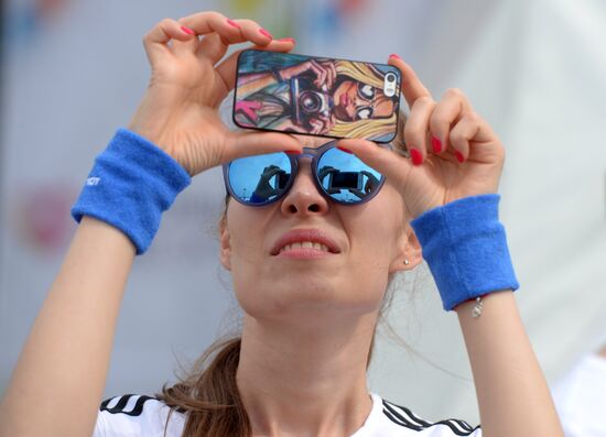 Color race in Moscow