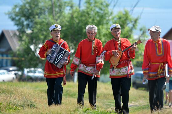 Trinity Sunday celebrations in the village of Matyushino