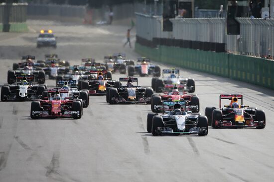 Auto racing. Formula 1. European Grand Prix. Race