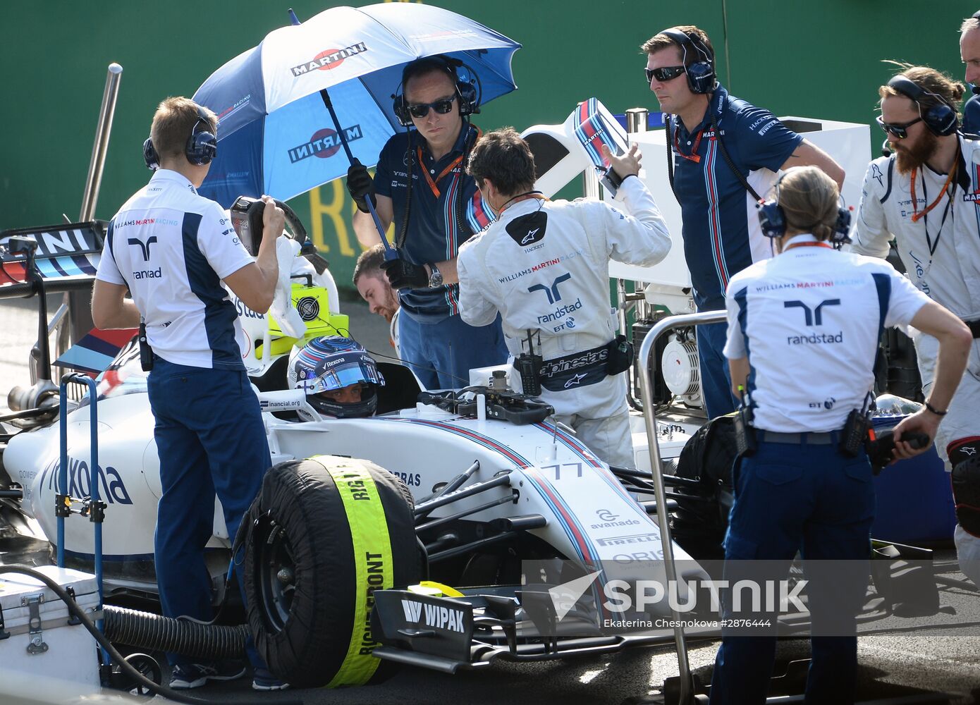 Auto racing. Formula 1. European Grand Prix. Race