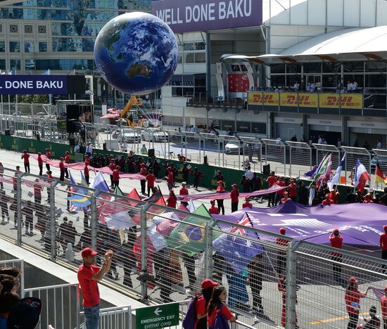 Auto racing. Formula 1. European Grand Prix. Race