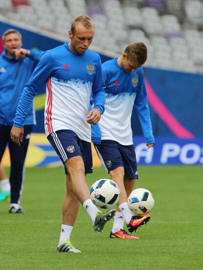UEFA Euro 2016. Russian national team holds training session