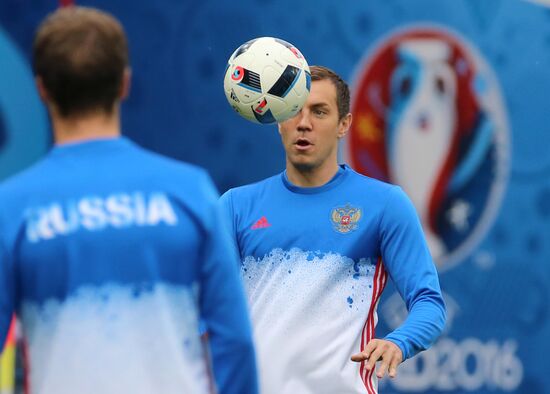 UEFA Euro 2016. Russian national team holds training session
