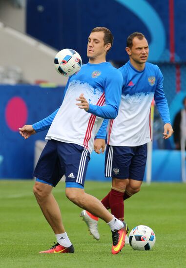 UEFA Euro 2016. Russian national team holds training session