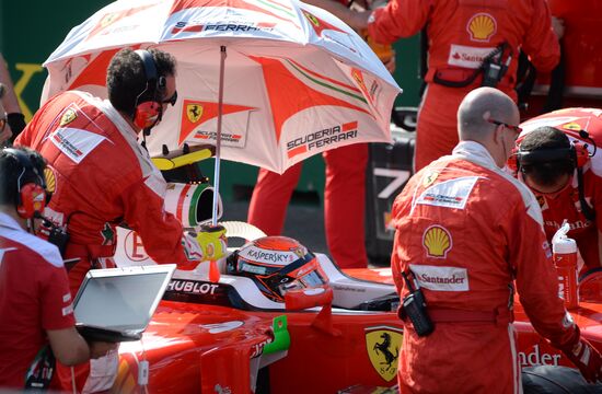 Auto racing. Formula 1. European Grand Prix. Race