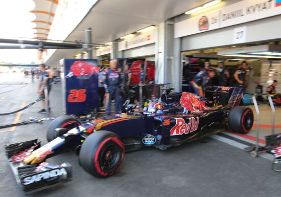 Auto racing. Formula 1. European Grand Prix. Race