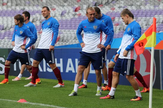 UEFA Euro 2016. Russian national team holds training session