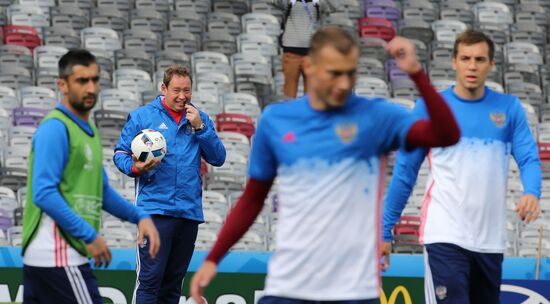 UEFA Euro 2016. Russian national team holds training session