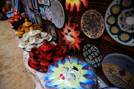 Ceramics workshop in Guellala