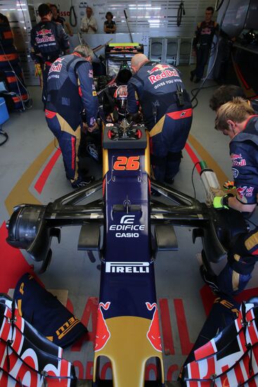 Auto racing. Formula 1. European Grand Prix. Race