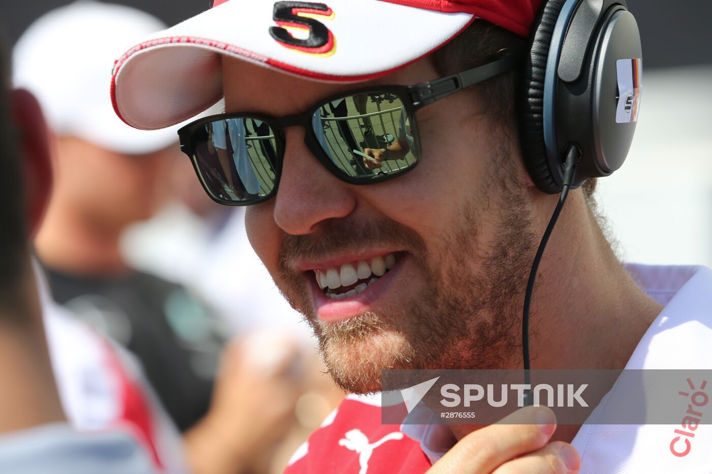 Auto racing. Formula 1. European Grand Prix. Race