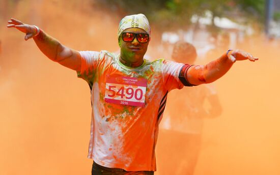 Color race in Moscow