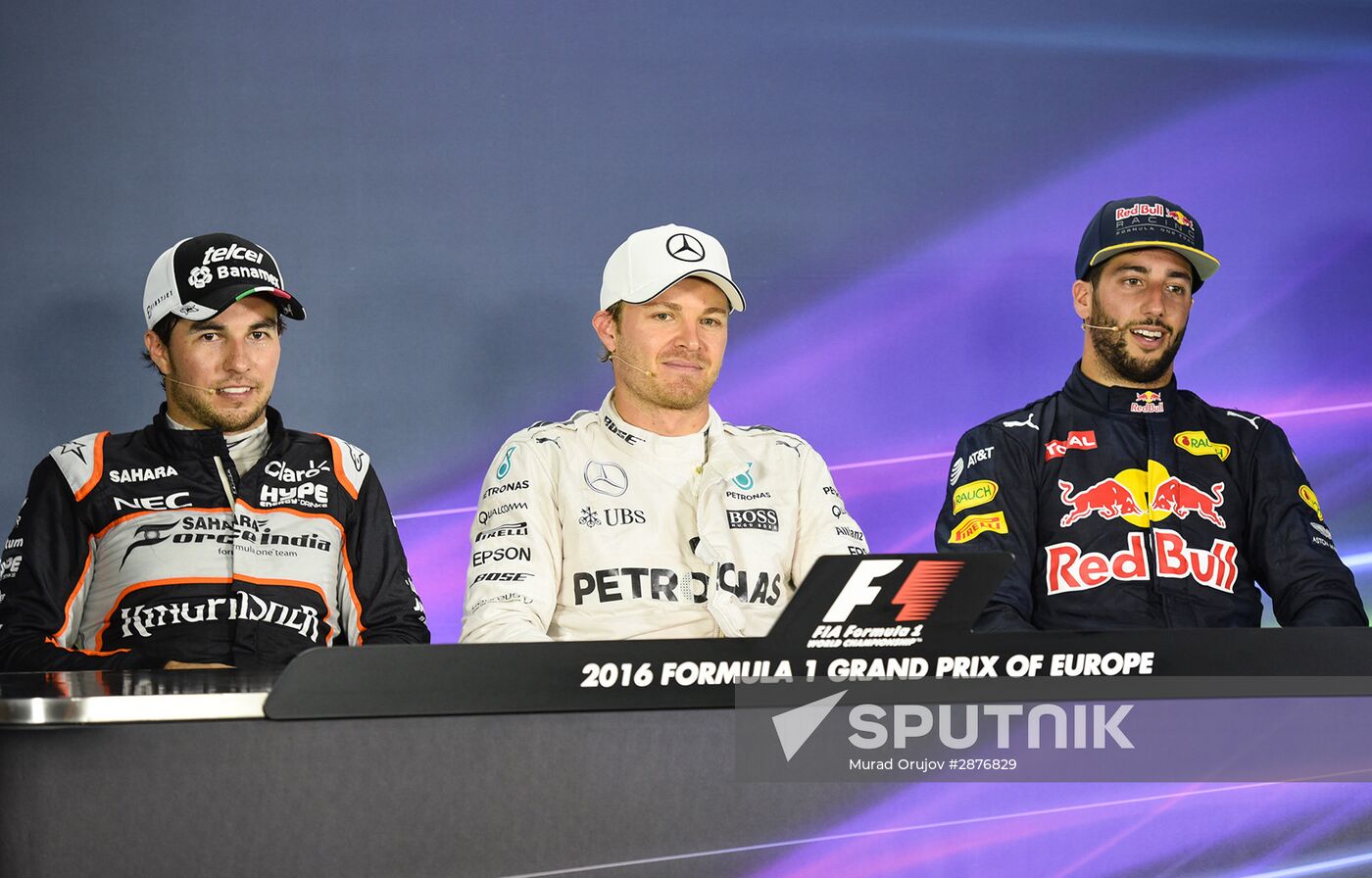 Auto racing. Formula 1. European Grand Prix. Qualification