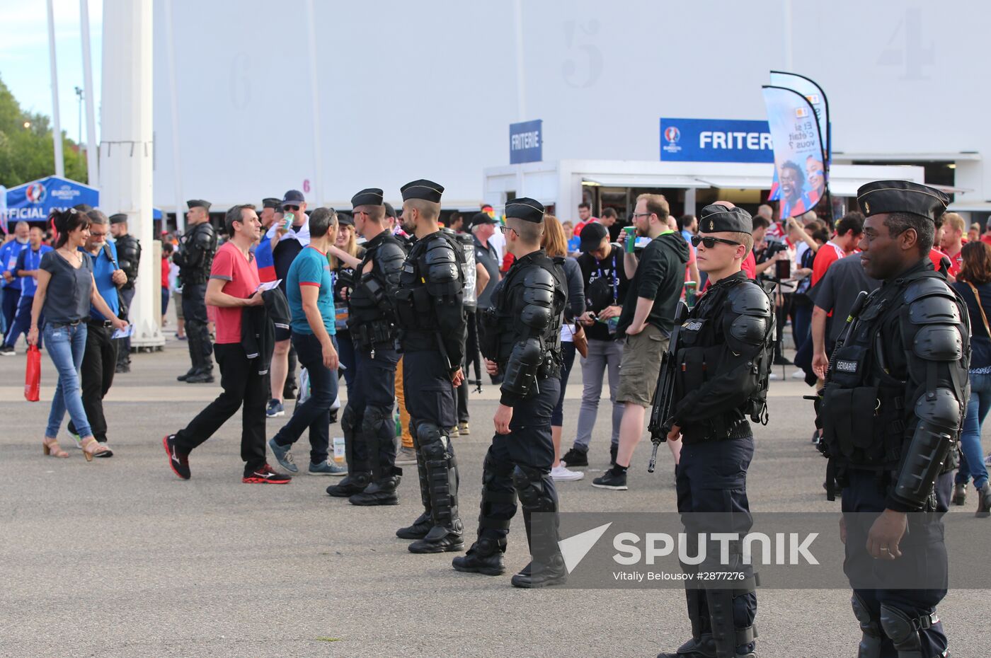 Football. UEFA Euro 2016. Russia vs. Wales