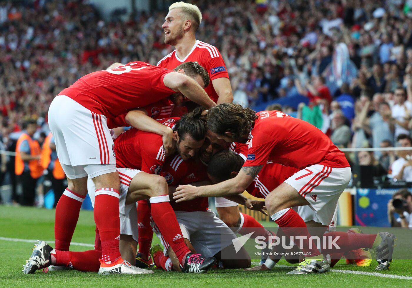 Football. UEFA Euro 2016. Russia vs. Wales