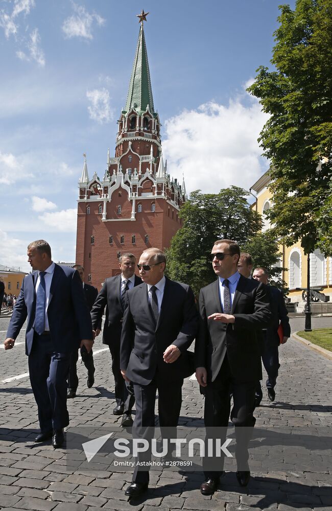 Memorial ceremony at Tomb of Unknown Soldier at Kremlin Wall