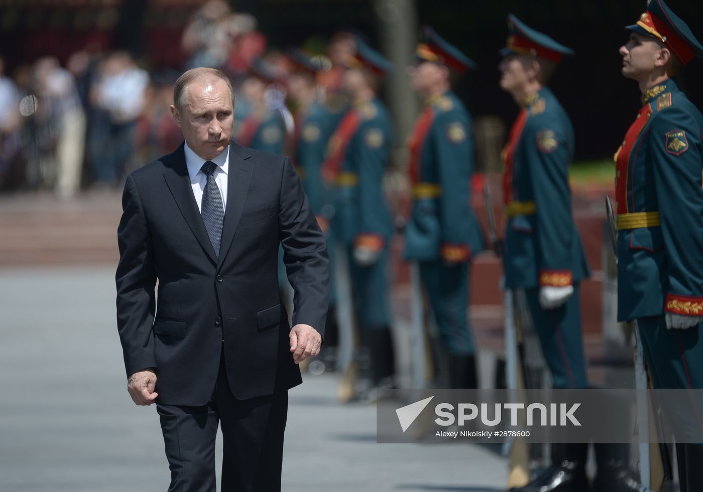 Memorial ceremony at Tomb of Unknown Soldier at Kremlin Wall