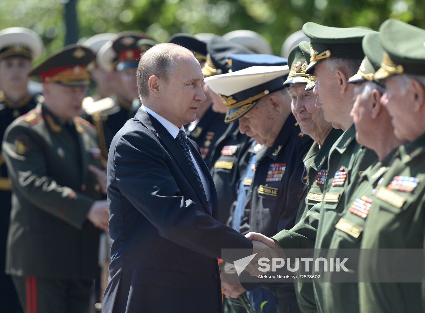 Memorial ceremony at Tomb of Unknown Soldier at Kremlin Wall