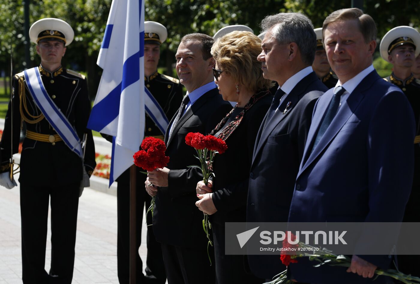 Ceremony to lay wreath at the Tomb of the Unknown Soldier at Kremlin's Wall
