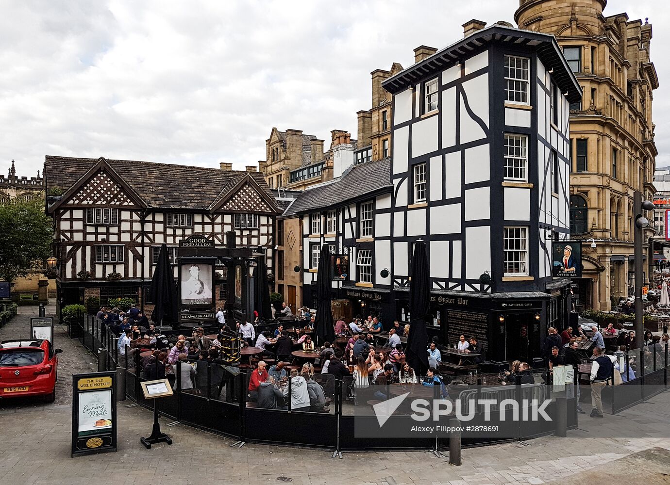 Cities of the world. Manchester