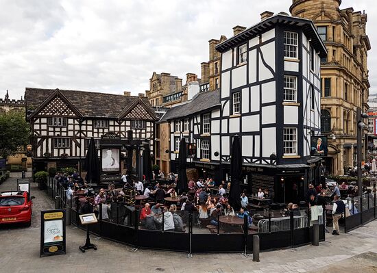 Cities of the world. Manchester