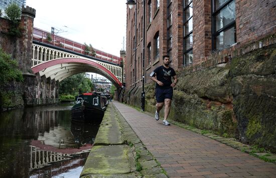 Cities of the world. Manchester