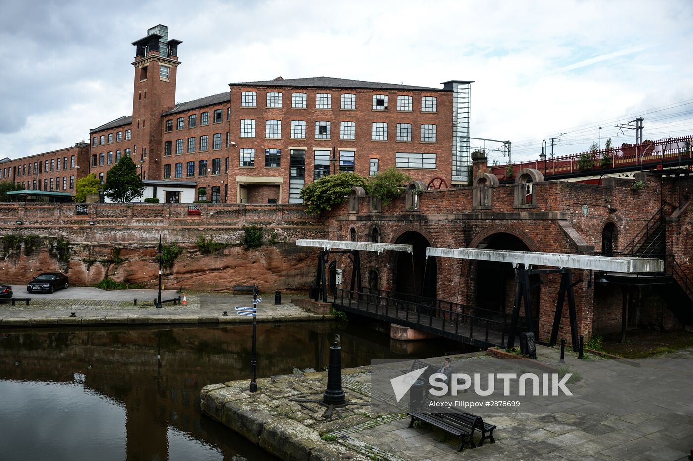 Cities of the world. Manchester