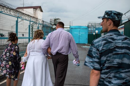 Wedding in Omsk correctional facility