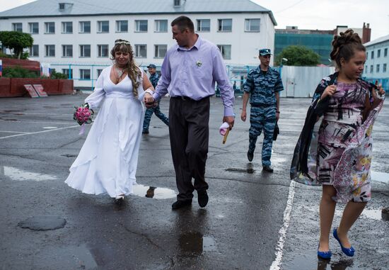 Wedding in Omsk correctional facility