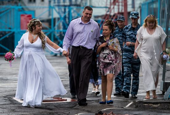 Wedding in Omsk correctional facility