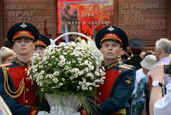 June 22, 1941. Moscow. Belorussky Railway Station patriotic campaign