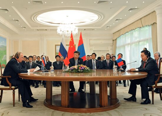 President Vladimir Putin visits Uzbekistan