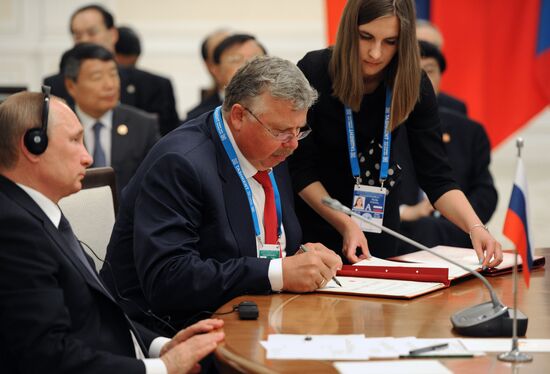 President Vladimir Putin visits Uzbekistan