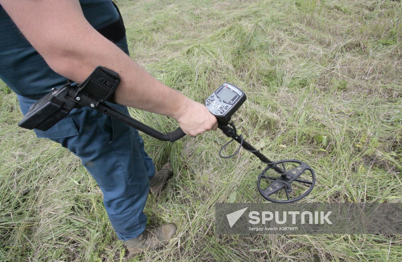 Mine clearance in Donetsk People's Republic