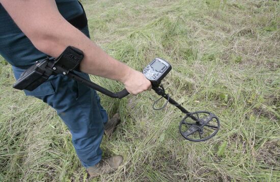 Mine clearance in Donetsk People's Republic