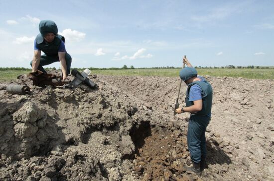 Mine clearance in Donetsk People's Republic