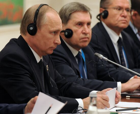 President Vladimir Putin visits Uzbekistan