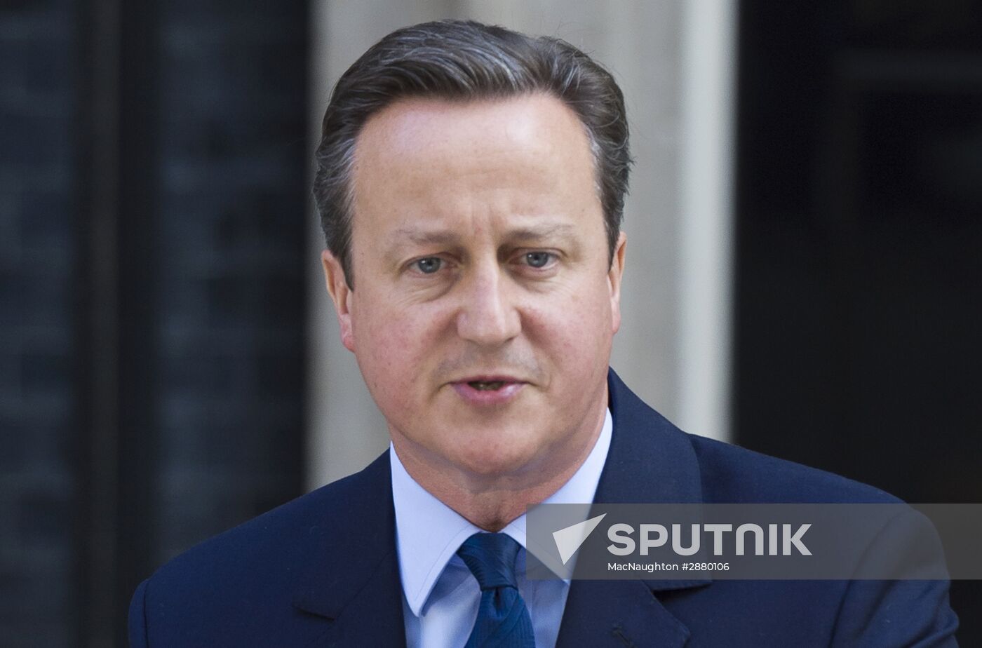 David Cameron resigns as prime minister