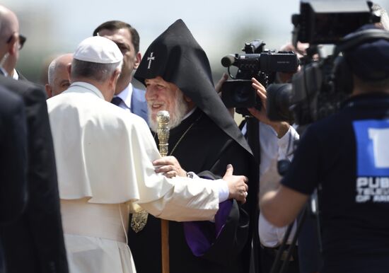 Pope visits Armenia