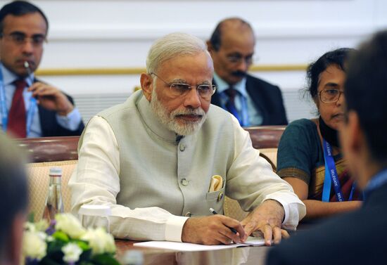 President Vladimir Putin visits Uzbekistan