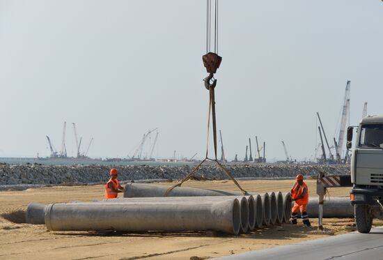 Contruction of bridge across Strait of Kerch
