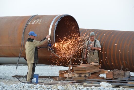 Contruction of bridge across Kerch Strait