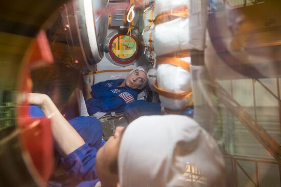 Preparations for ISS Expedition 48/49 launch