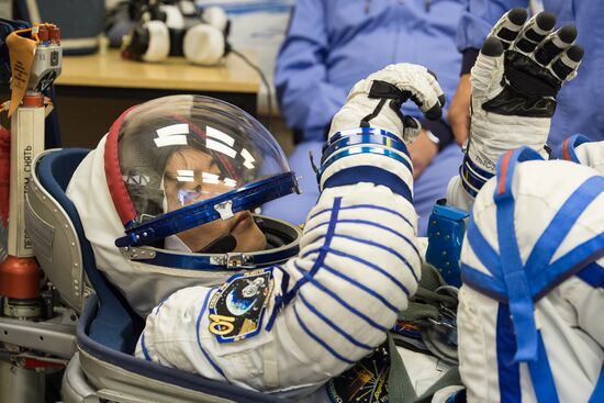 Preparations for ISS Expedition 48/49 launch