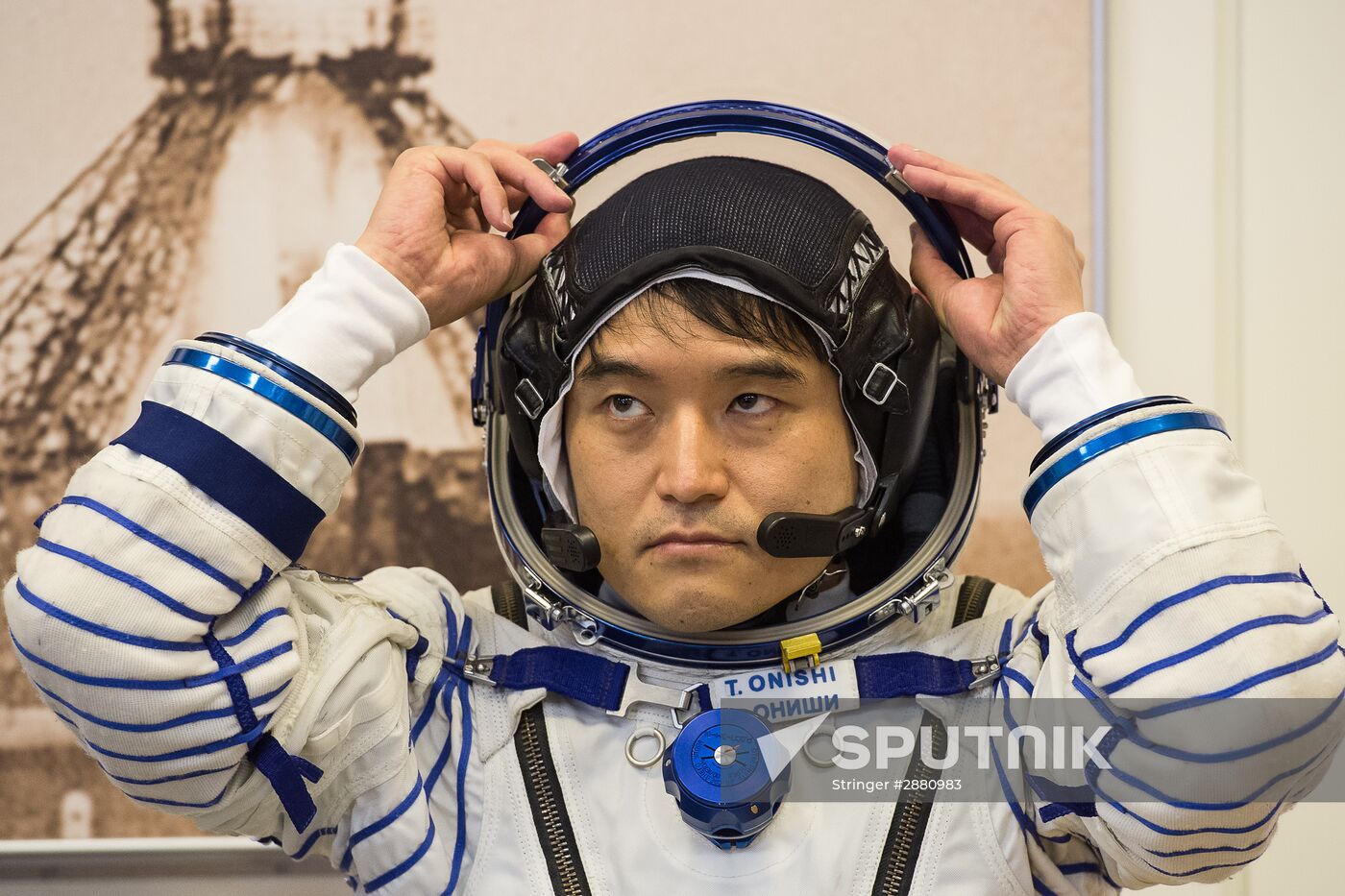 Preparations for ISS Expedition 48/49 launch