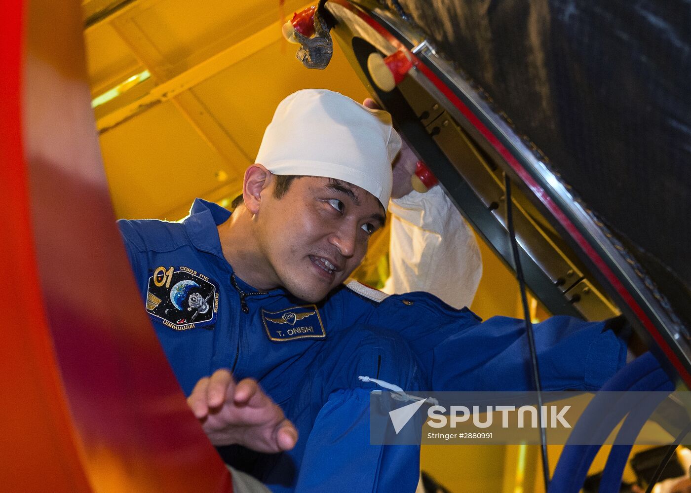 Preparations for ISS Expedition 48/49 launch