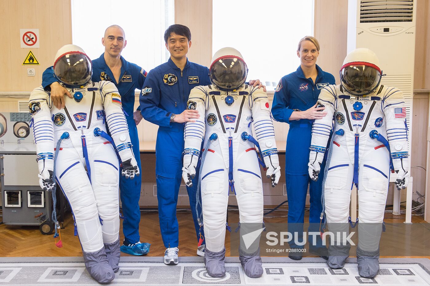 Preparations for ISS Expedition 48/49 launch
