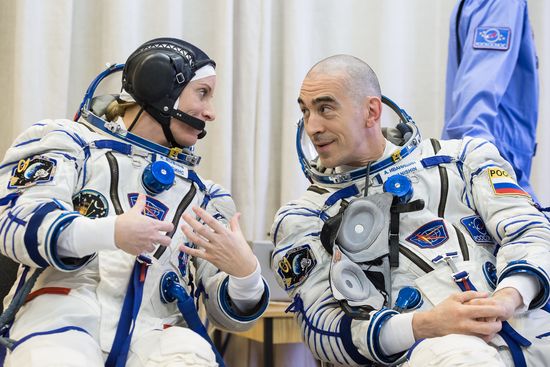 Preparations for ISS Expedition 48/49 launch