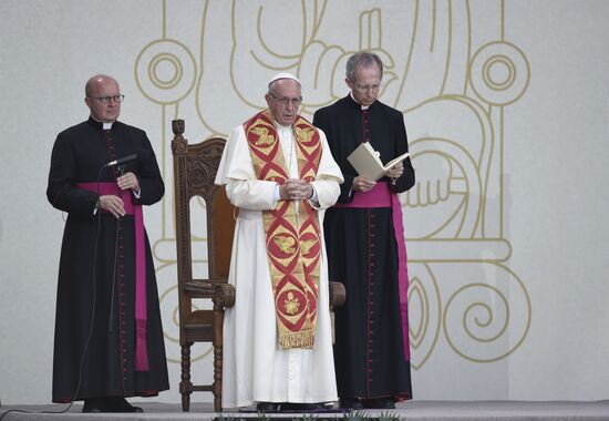 Pope visits Armenia